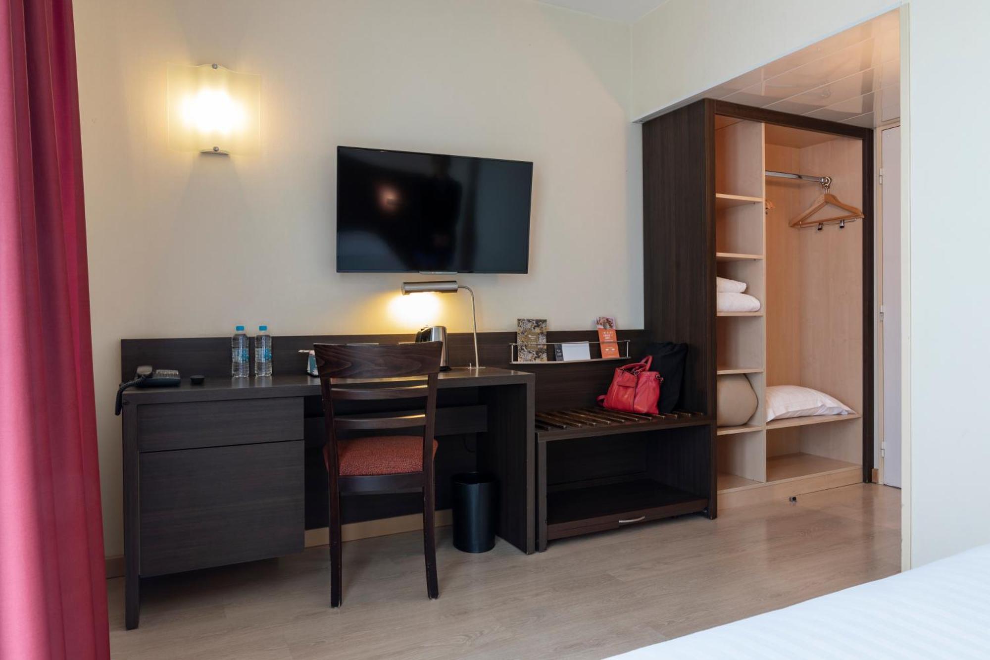 Hotel Oceania Brest Esterno foto